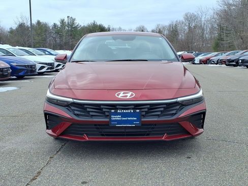 Used 2025 Hyundai Elantra SE image 8