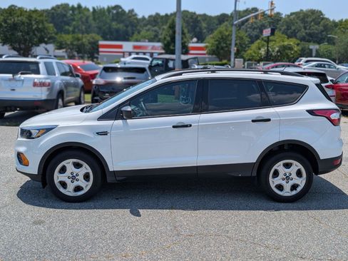 Used 2018 Ford Escape S FWD image 2