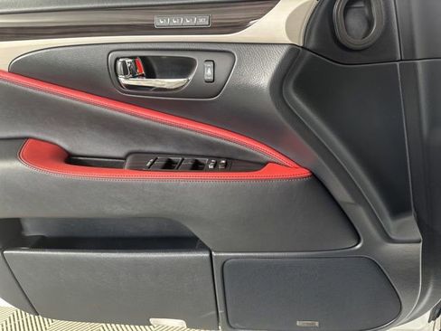 Used 2015 Lexus LS 460 image 18