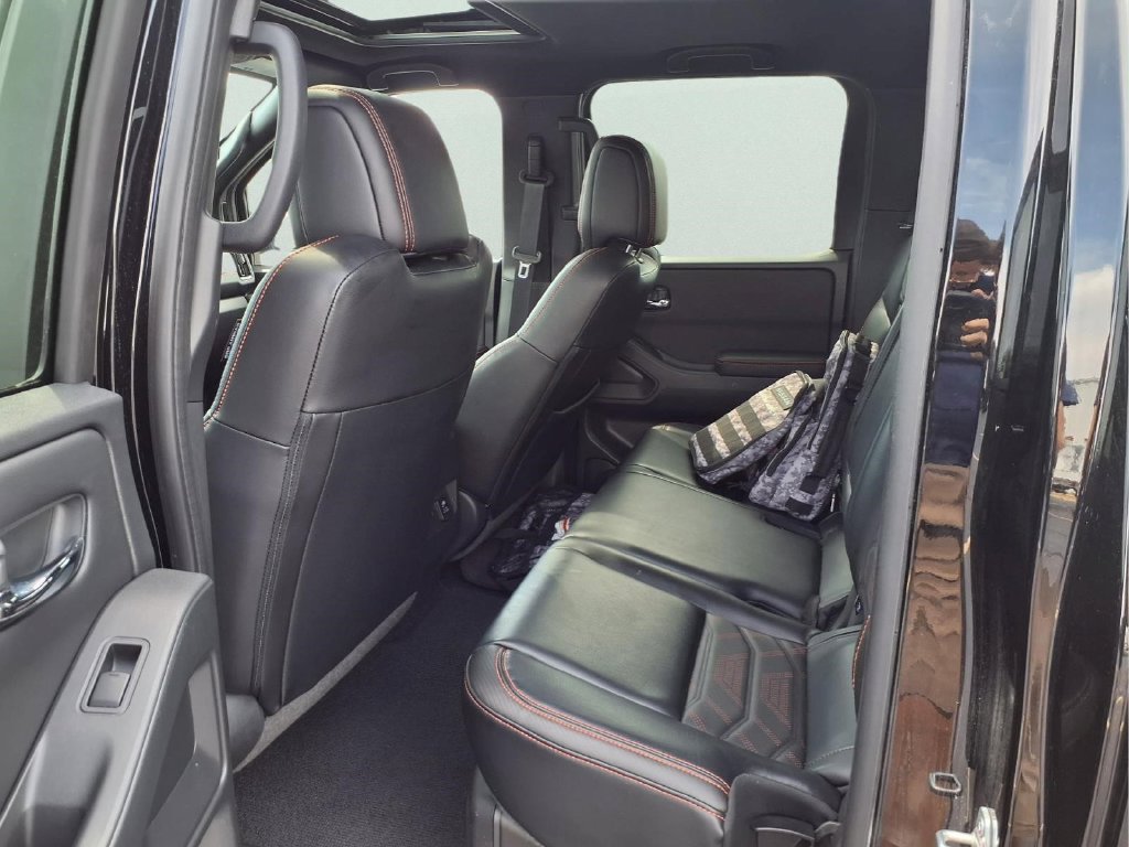 Used 2025 Nissan Frontier PRO-4X w/ Pro Premium Package AWD/4WD image 26
