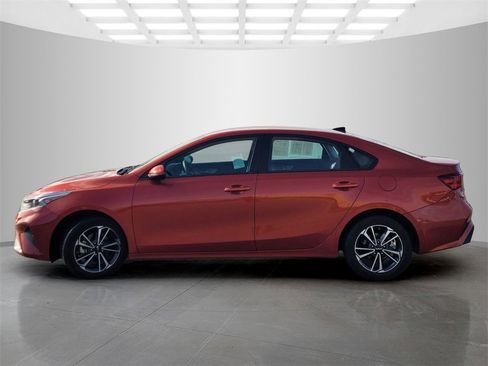 Used 2024 Kia Forte LXS w/ LXS Technology Package image 7