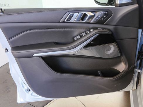 New 2025 BMW ALPINA XB7 image 18