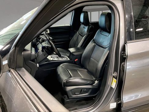 Used 2022 Ford Explorer ST w/ Equipment Group 401A AWD/4WD image 22
