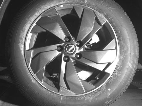 Used 2025 Nissan Rogue SV image 14