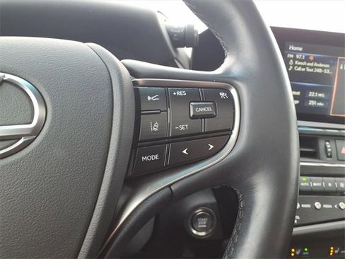 Used 2022 Lexus ES 350 w/ Premium Package image 17