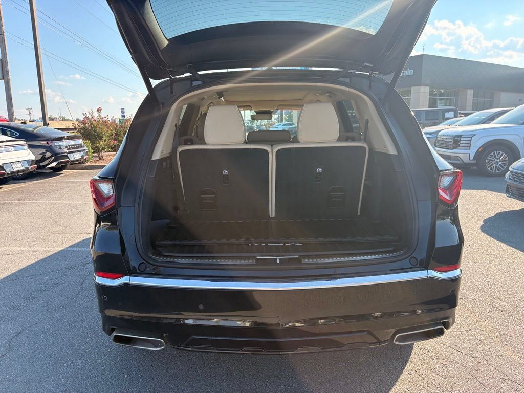 Used 2025 Acura MDX w/ Advance Package AWD/4WD image 7
