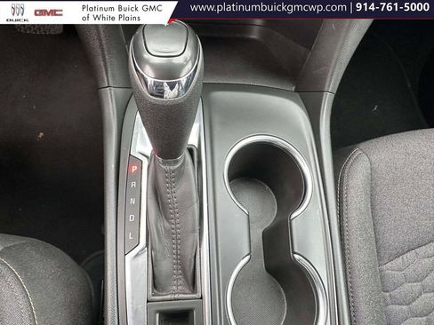 Used 2021 Chevrolet Equinox LT image 25