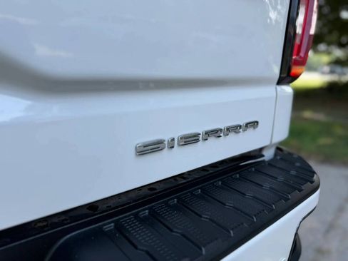 Used 2019 GMC Sierra 1500 Denali w/ Denali Ultimate Package AWD/4WD image 35