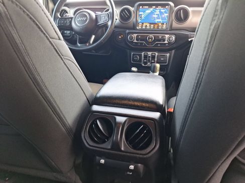 Used 2021 Jeep Wrangler Unlimited Sport w/ Sun And Sound Package AWD/4WD image 31