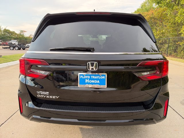 Certified 2025 Honda Odyssey EX-L image 4