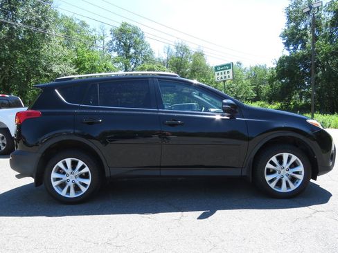 Used 2015 Toyota RAV4 Limited AWD/4WD image 4