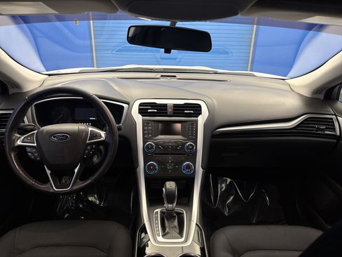Used 2015 Ford Fusion SE w/ Equipment Group 201A FWD image 25