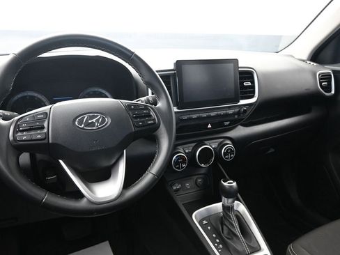 Used 2021 Hyundai Venue SEL w/ Cargo Package image 25