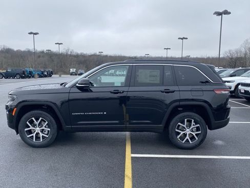 New 2025 Jeep Grand Cherokee Limited image 4