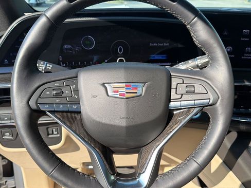 Used 2024 Cadillac Escalade ESV Premium Luxury AWD/4WD image 22