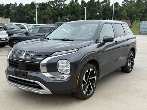 Used 2024 Mitsubishi Outlander SE FWD image 9