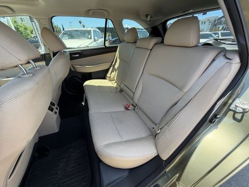 Used 2017 Subaru Outback 2.5i Limited AWD/4WD image 13