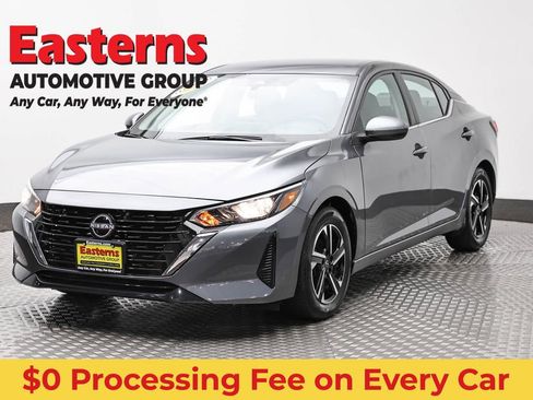 Used 2024 Nissan Sentra SV FWD image 1