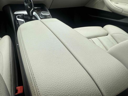 Used 2017 BMW 540i image 26