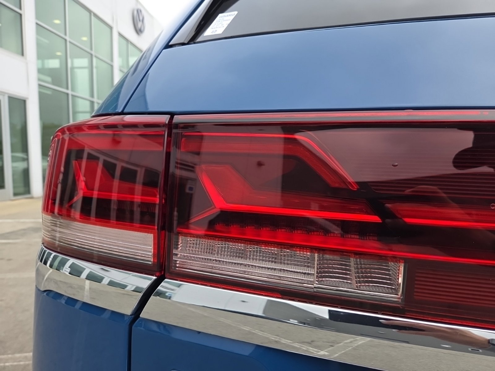 Certified 2026 Volkswagen Atlas SE AWD/4WD image 6