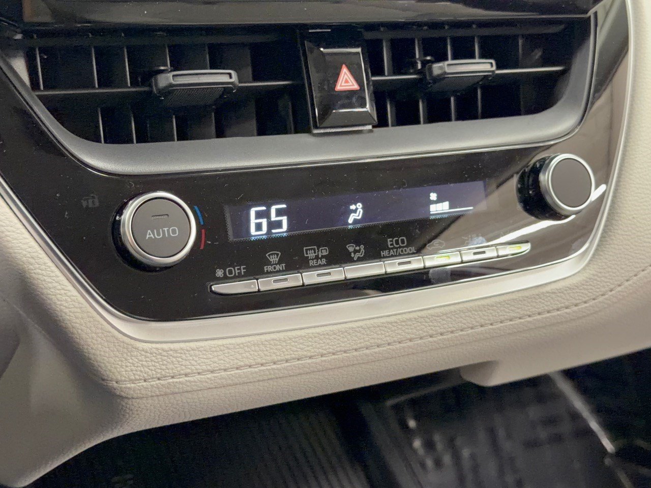 New 2026 Toyota Corolla Cross LE AWD/4WD image 22
