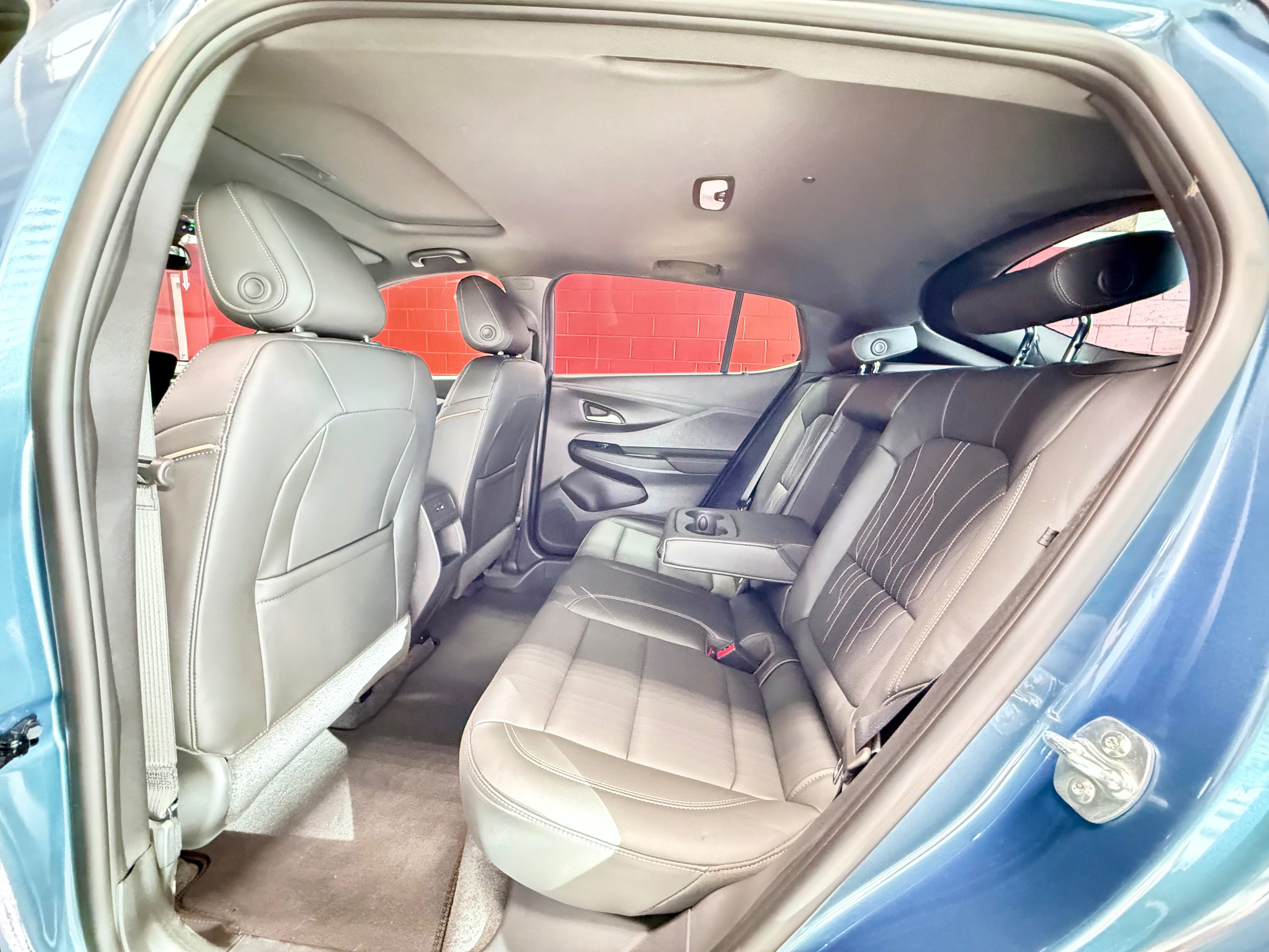 Used 2025 Buick Envista Avenir FWD image 31