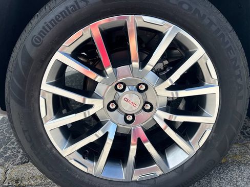 New 2027 GMC Terrain Denali w/ LPO, Floor Liner Package AWD/4WD image 27