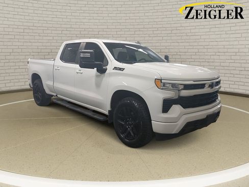 Used 2024 Chevrolet Silverado 1500 RST w/ Z71 Off-Road Package image 3