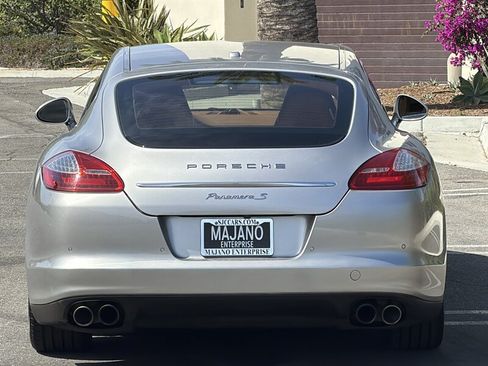 Used 2010 Porsche Panamera S RWD image 5