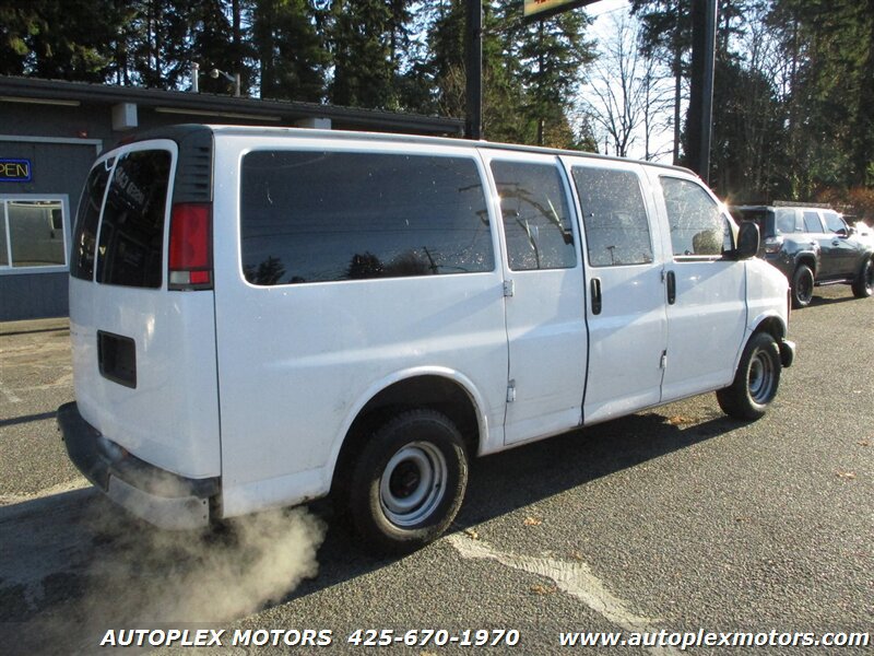 Used 1998 GMC Savana 1500 RWD image 3
