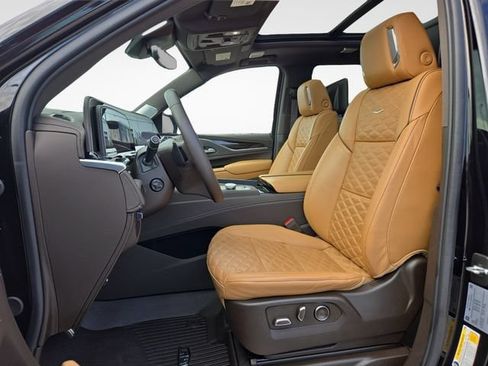Certified 2024 Cadillac Escalade Sport w/ Touring Package AWD/4WD image 18