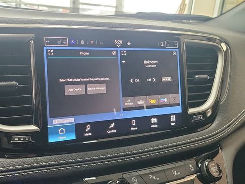 New 2026 Chrysler Pacifica Select image 12