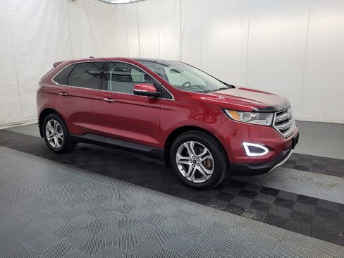 Used 2017 Ford Edge Titanium w/ Equipment Group 301A AWD/4WD image 11