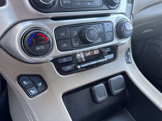Used 2017 GMC Yukon SLT AWD/4WD image 22