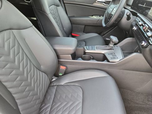 New 2026 Kia Sportage X-Line w/ X-Line Technology Package AWD/4WD image 11