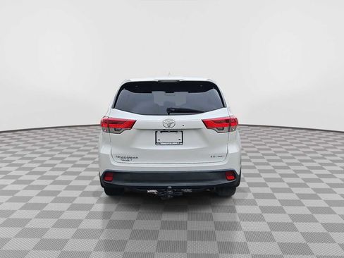 Used 2019 Toyota Highlander Plus image 7