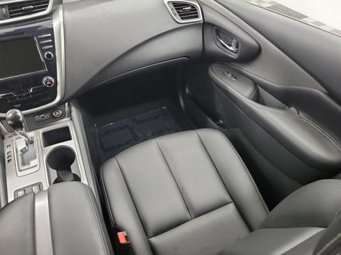 Certified 2024 Nissan Murano SV w/ SV Midnight Edition Package FWD image 17