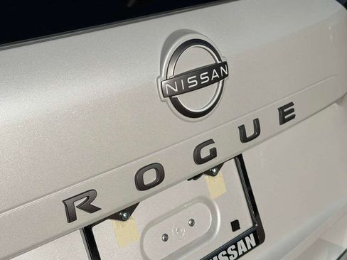 New 2026 Nissan Rogue SV w/ Cold Weather Package image 7