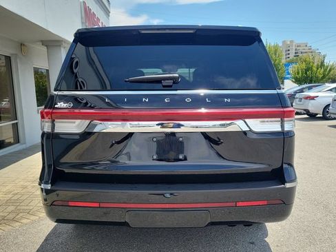 Used 2024 Lincoln Navigator L Reserve AWD/4WD image 9