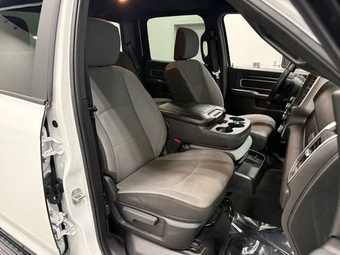 Used 2024 RAM 2500 Big Horn image 34