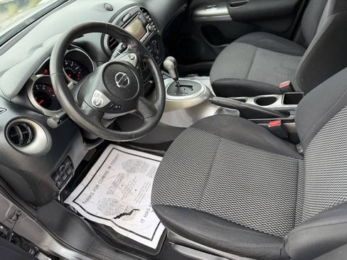 Used 2016 Nissan Juke S FWD image 10