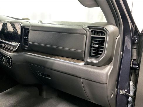 Used 2024 Chevrolet Silverado 1500 LT image 13