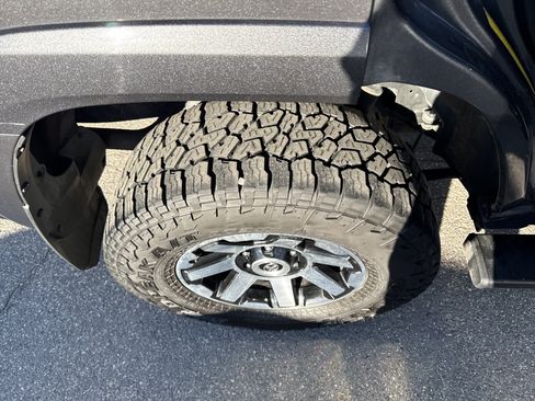 Used 2018 Toyota 4Runner TRD Off-Road Premium w/ Wilderness Package AWD/4WD image 11