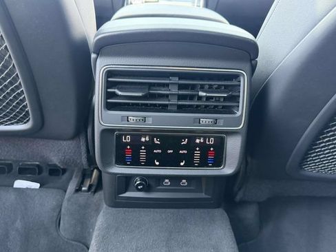 Used 2023 Audi Q7 2.0T Premium Plus w/ Premium Plus Package AWD/4WD image 15