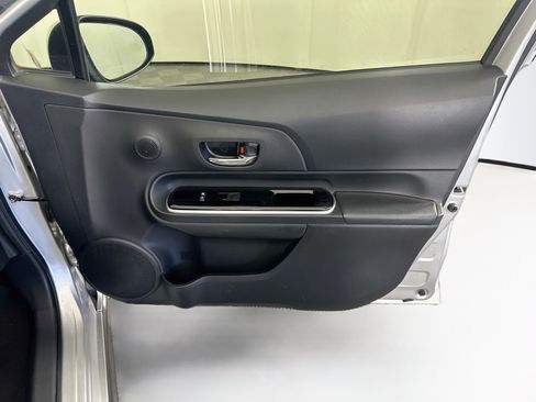 Used 2018 Toyota Prius C Two w/ Carpet Mat Package FWD image 29