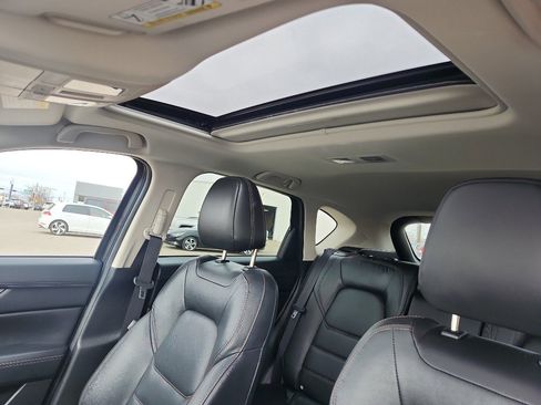 Used 2018 MAZDA CX-5 Grand Touring w/ Premium Package image 16