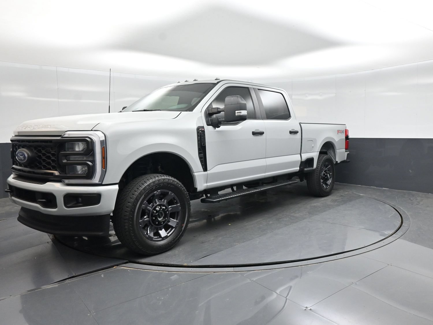 Certified 2025 Ford F250 XL w/ STX Appearance Package AWD/4WD image 1