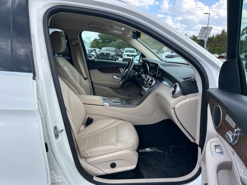 Used 2022 Mercedes-Benz GLC 300 image 37