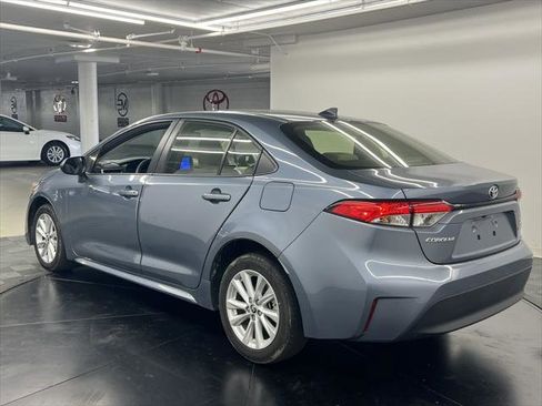 Certified 2024 Toyota Corolla LE w/ LE Convenience Package image 3