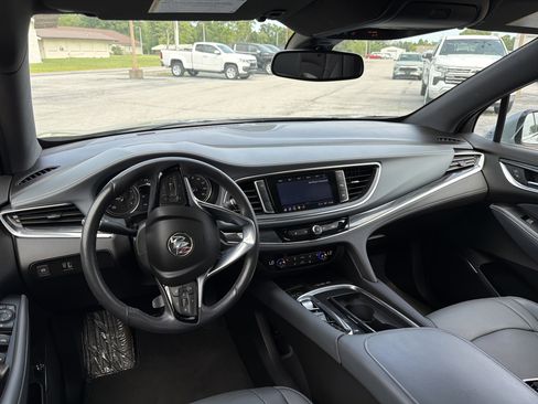 Used 2023 Buick Enclave Essence w/ Experience Buick Package FWD image 7
